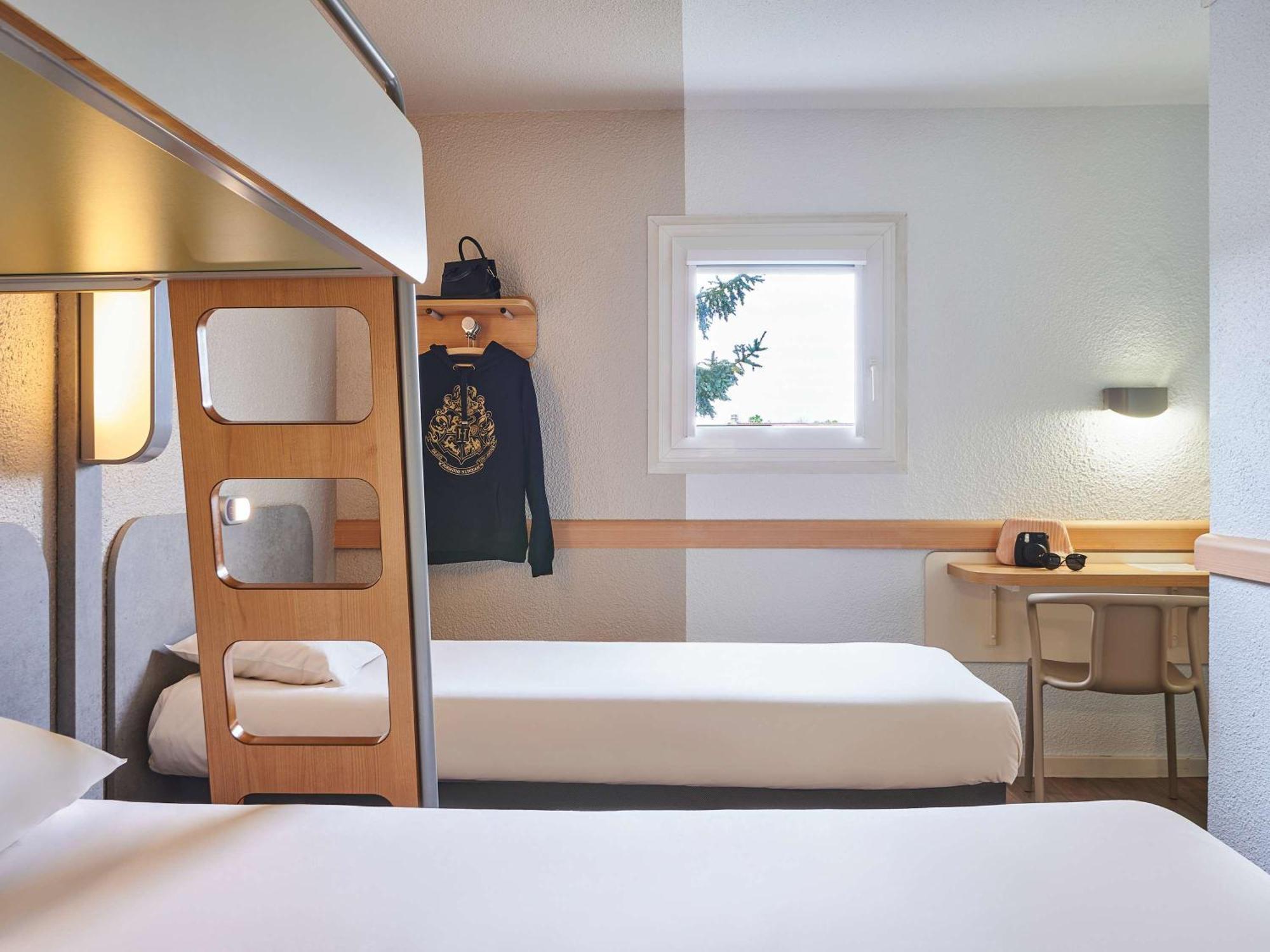 Ibis Budget Versailles Chateau Cyr L'ecole 2* Saint-Cyr-lʼÉcole