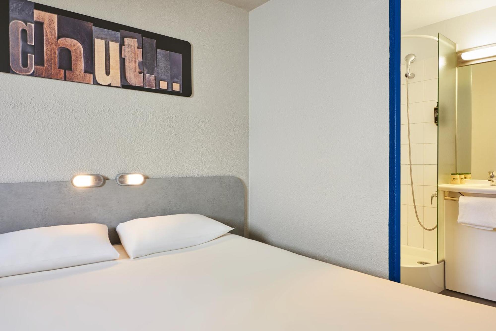 Hotel Ibis Budget Versailles Chateau Cyr L'ecole 2*
