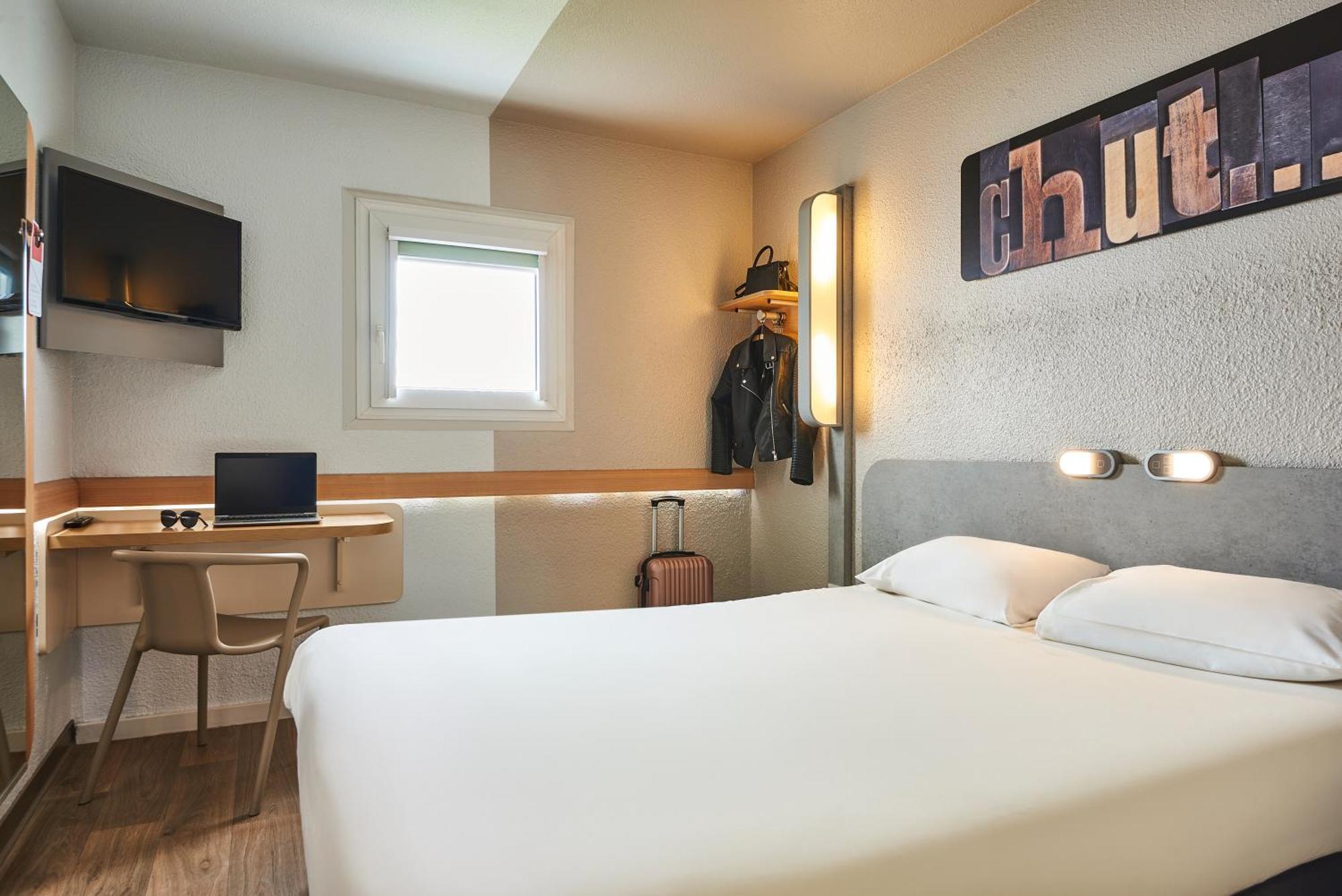 Ibis Budget Versailles Chateau Cyr L'ecole Hotel